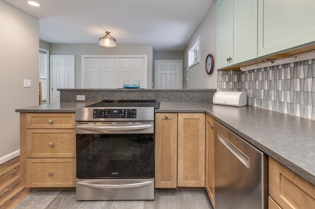 141 Chase Way, Manchester, NH 03104