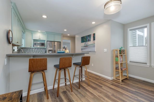 141 Chase Way, Manchester, NH 03104