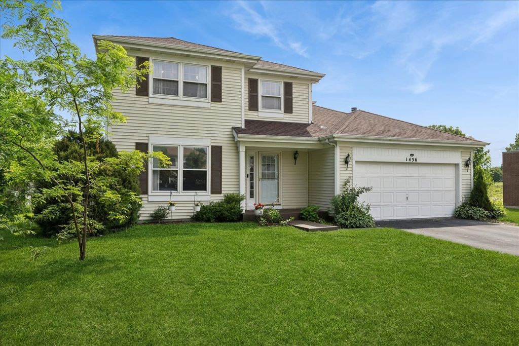 1436 Bridgedale Road, Crystal Lake, IL 60014