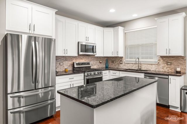 21249 LILY LAKE Lane, Crest Hill, IL 60403