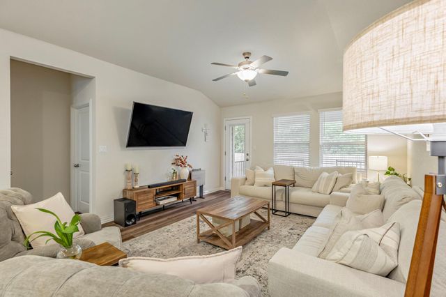 524 View DR, Georgetown, TX 78628