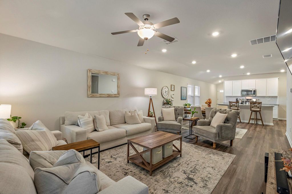 524 View DR, Georgetown, TX 78628