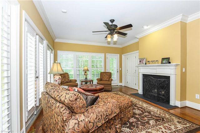 18 Windrock Way, Greensboro, NC 27455