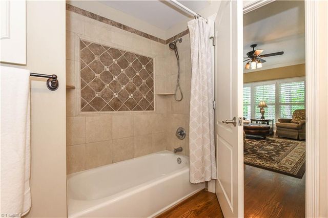 18 Windrock Way, Greensboro, NC 27455