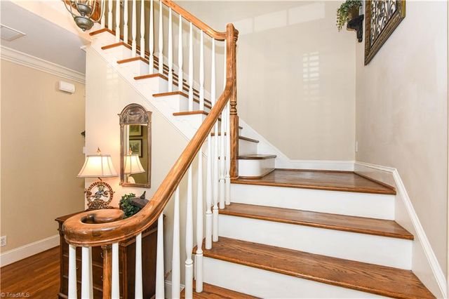 18 Windrock Way, Greensboro, NC 27455