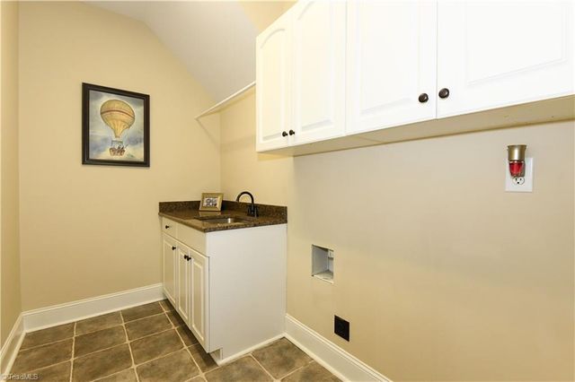 18 Windrock Way, Greensboro, NC 27455