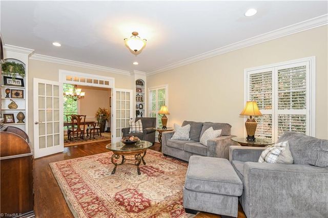 18 Windrock Way, Greensboro, NC 27455
