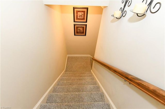 18 Windrock Way, Greensboro, NC 27455