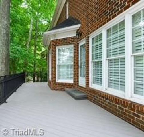18 Windrock Way, Greensboro, NC 27455
