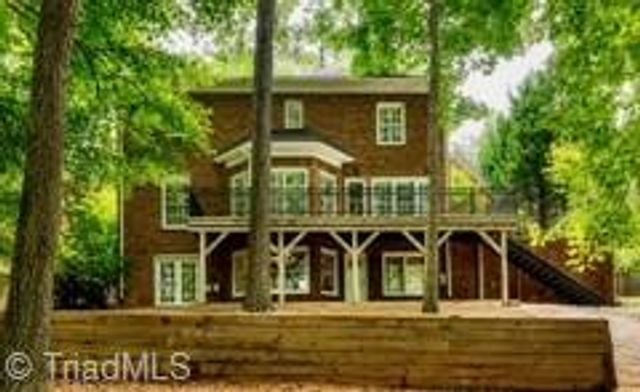18 Windrock Way, Greensboro, NC 27455