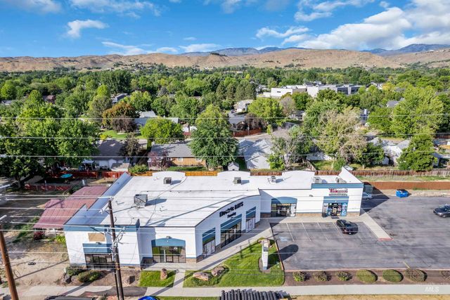 6728 W State St, Boise, ID 83714