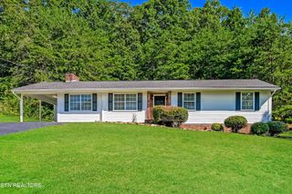 6704 Bay Cir Drive, Knoxville, TN 37918