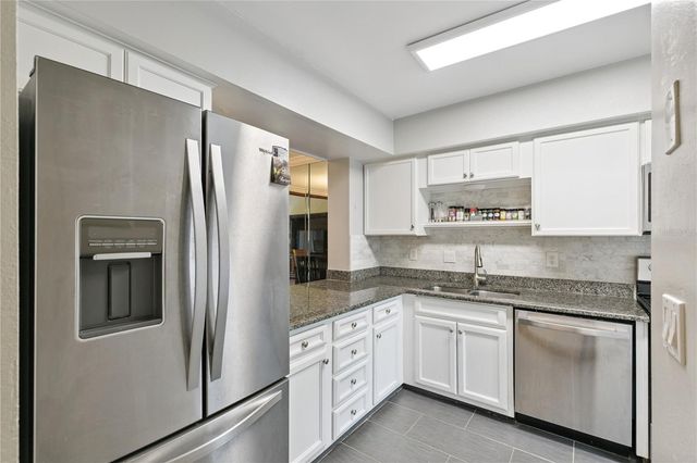 5321 INDIAN CREEK DRIVE D, Orlando, FL 32811