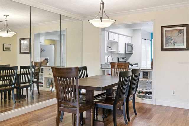 5321 INDIAN CREEK DRIVE D, Orlando, FL 32811