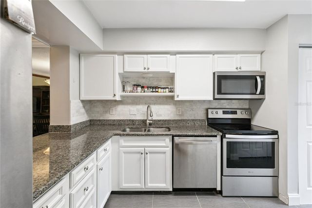 5321 INDIAN CREEK DRIVE D, Orlando, FL 32811