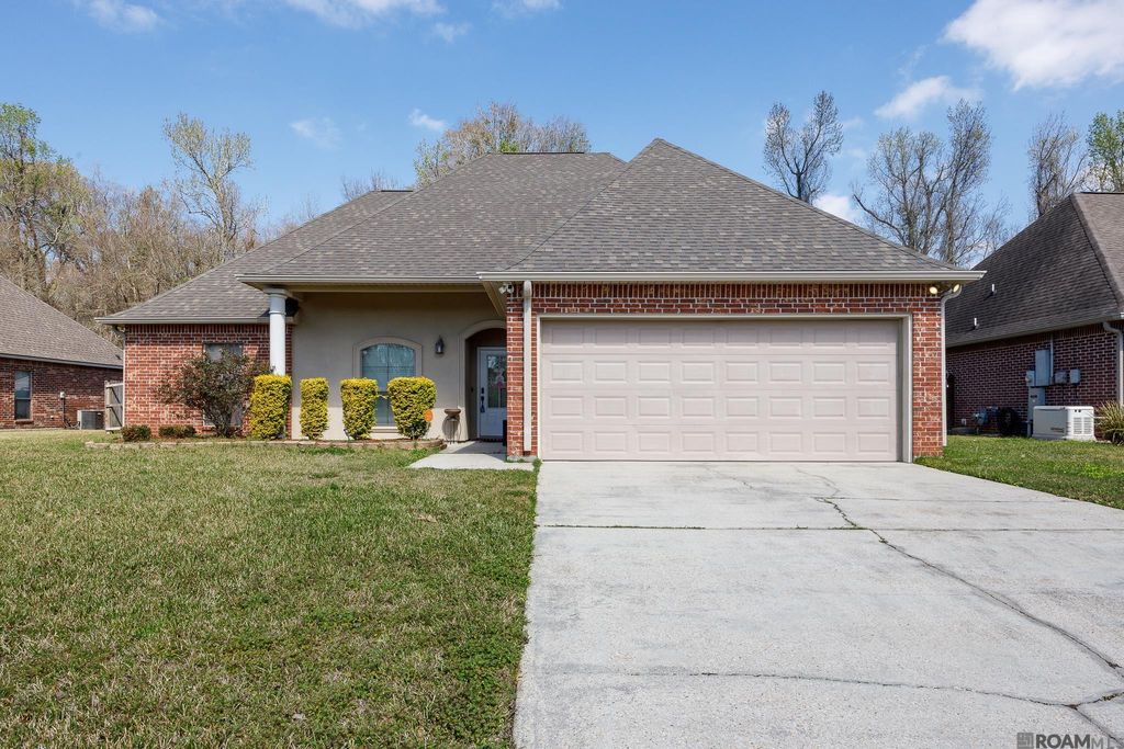 39138 Balmoral Dr, Prairieville, LA 70769