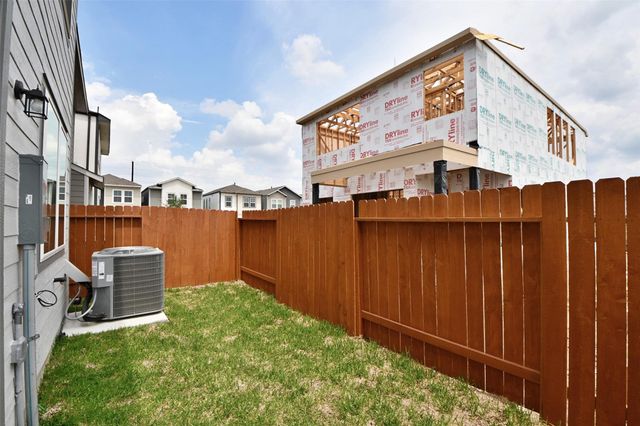 4212 Lyons Fall Drive, Houston, TX 77080