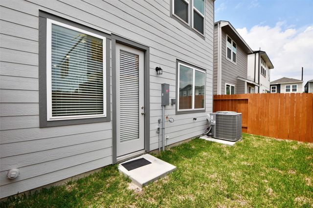 4212 Lyons Fall Drive, Houston, TX 77080