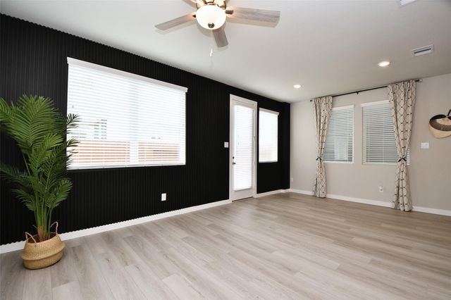 4212 Lyons Fall Drive, Houston, TX 77080