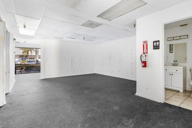 1979 10th Avenue N, Lake Worth Beach, FL 33461