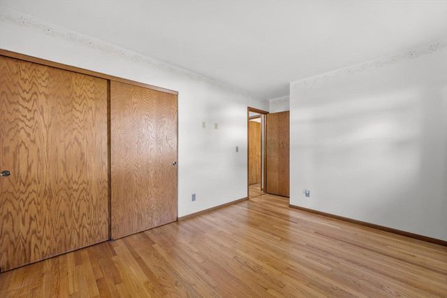 N85W18195 Lawrence AVENUE, Menomonee Falls, WI 53051