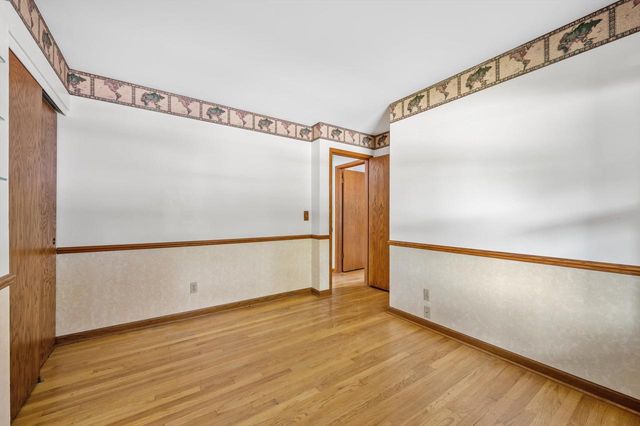 N85W18195 Lawrence AVENUE, Menomonee Falls, WI 53051