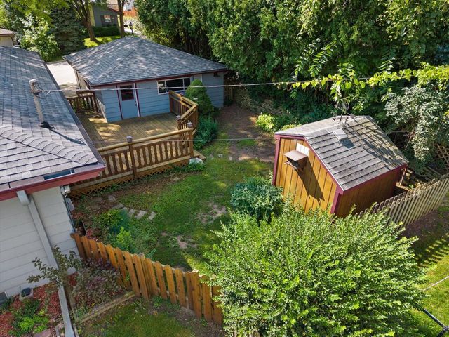 N85W18195 Lawrence AVENUE, Menomonee Falls, WI 53051