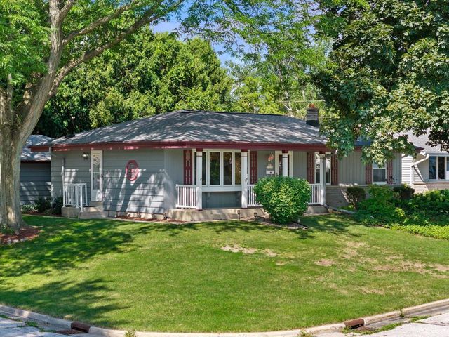 N85W18195 Lawrence AVENUE, Menomonee Falls, WI 53051