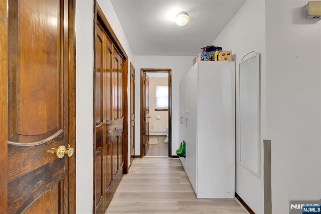 31 Marginal Road, Rutherford, NJ 07070
