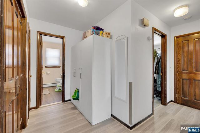 31 Marginal Road, Rutherford, NJ 07070