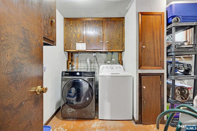31 Marginal Road, Rutherford, NJ 07070