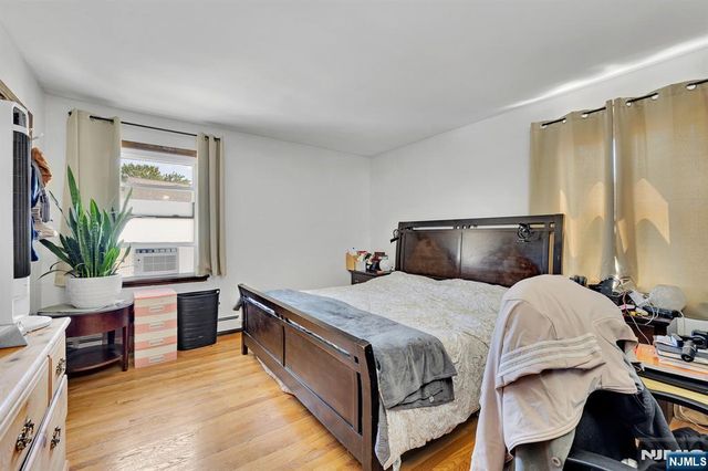 31 Marginal Road, Rutherford, NJ 07070