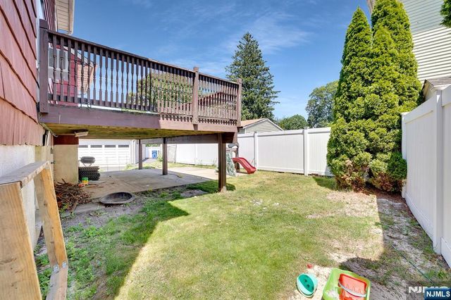 31 Marginal Road, Rutherford, NJ 07070