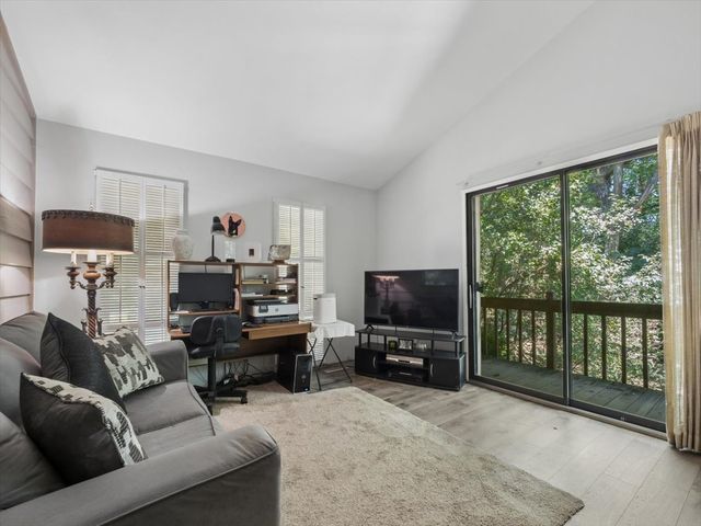 25521 W Blakely Parkway, Wauconda, IL 60084