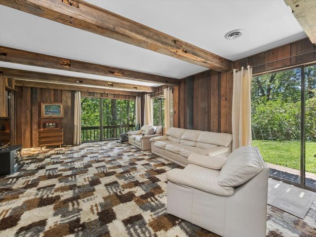 25521 W Blakely Parkway, Wauconda, IL 60084
