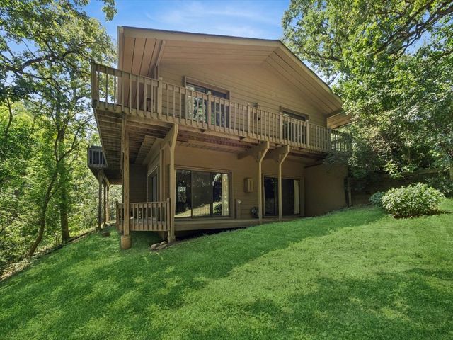 25521 W Blakely Parkway, Wauconda, IL 60084