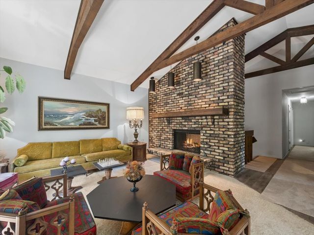 25521 W Blakely Parkway, Wauconda, IL 60084