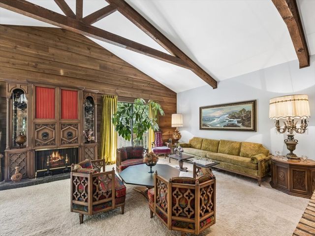 25521 W Blakely Parkway, Wauconda, IL 60084