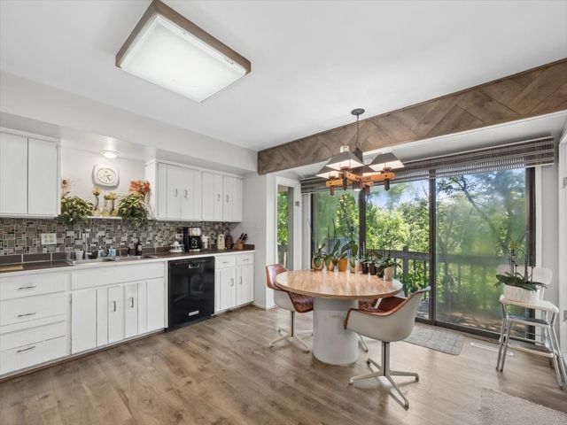25521 W Blakely Parkway, Wauconda, IL 60084