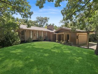 25521 W Blakely Parkway, Wauconda, IL 60084