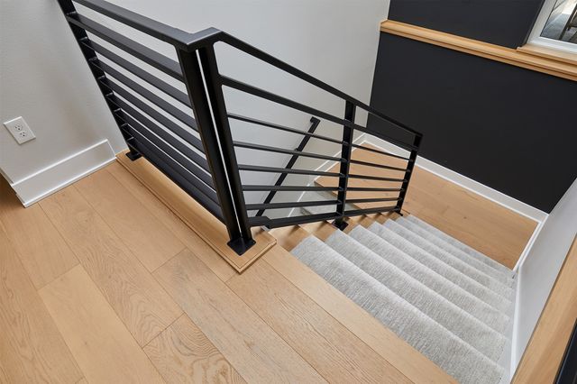 5016 150th Street, Urbandale, IA 50323