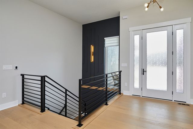 5016 150th Street, Urbandale, IA 50323