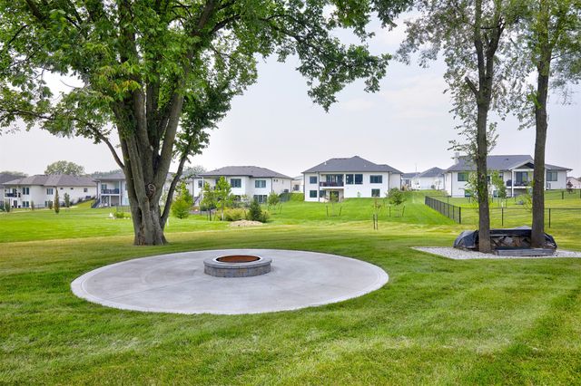 5016 150th Street, Urbandale, IA 50323