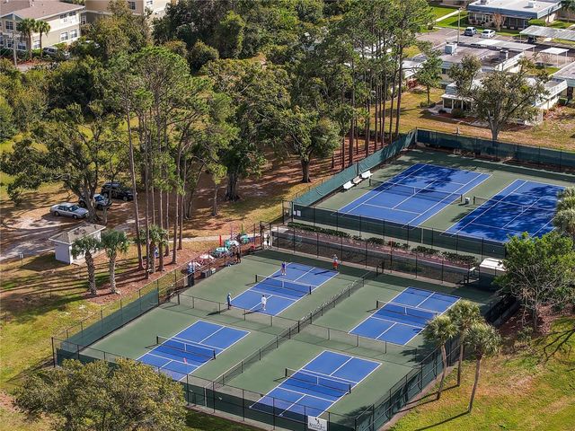 314 KNOTTWOOD COURT 314, Sun City Center, FL 33573