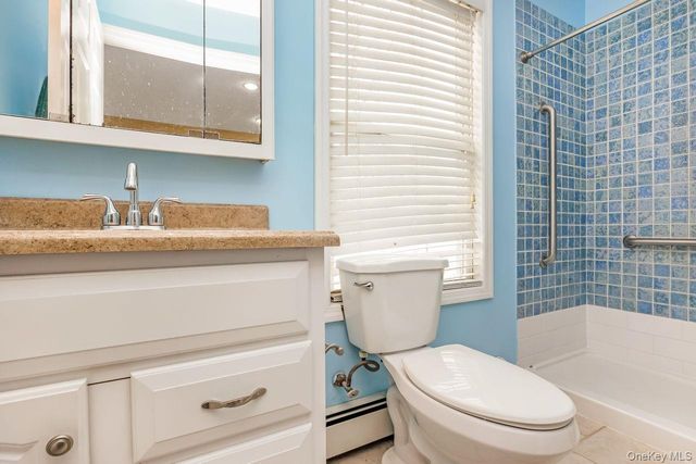 2 Equine Lane, Lake Grove, NY 11755