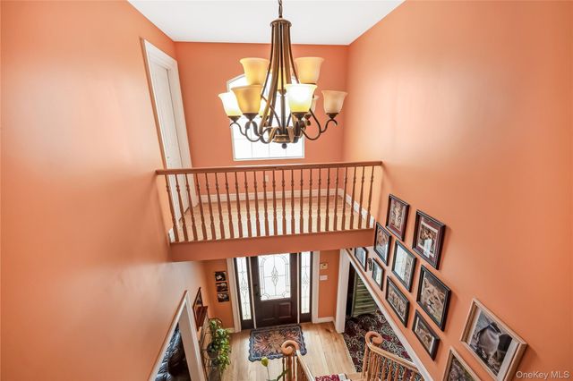 2 Equine Lane, Lake Grove, NY 11755