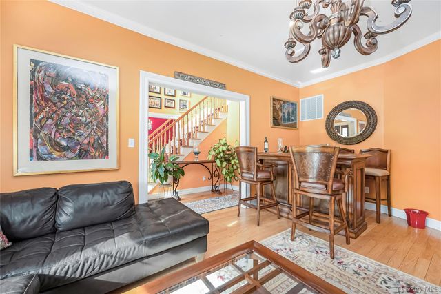 2 Equine Lane, Lake Grove, NY 11755