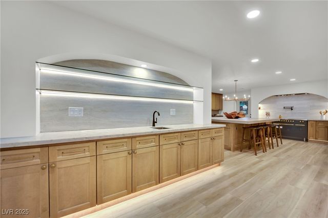 1244 Park Circle, Las Vegas, NV 89102