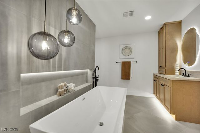 1244 Park Circle, Las Vegas, NV 89102