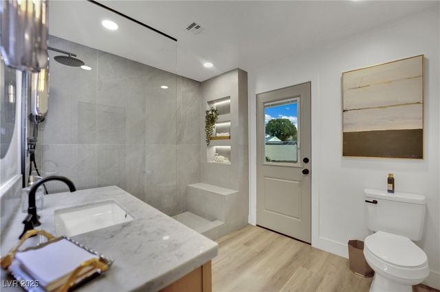 1244 Park Circle, Las Vegas, NV 89102